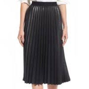 Halogen Vegan leather pleated